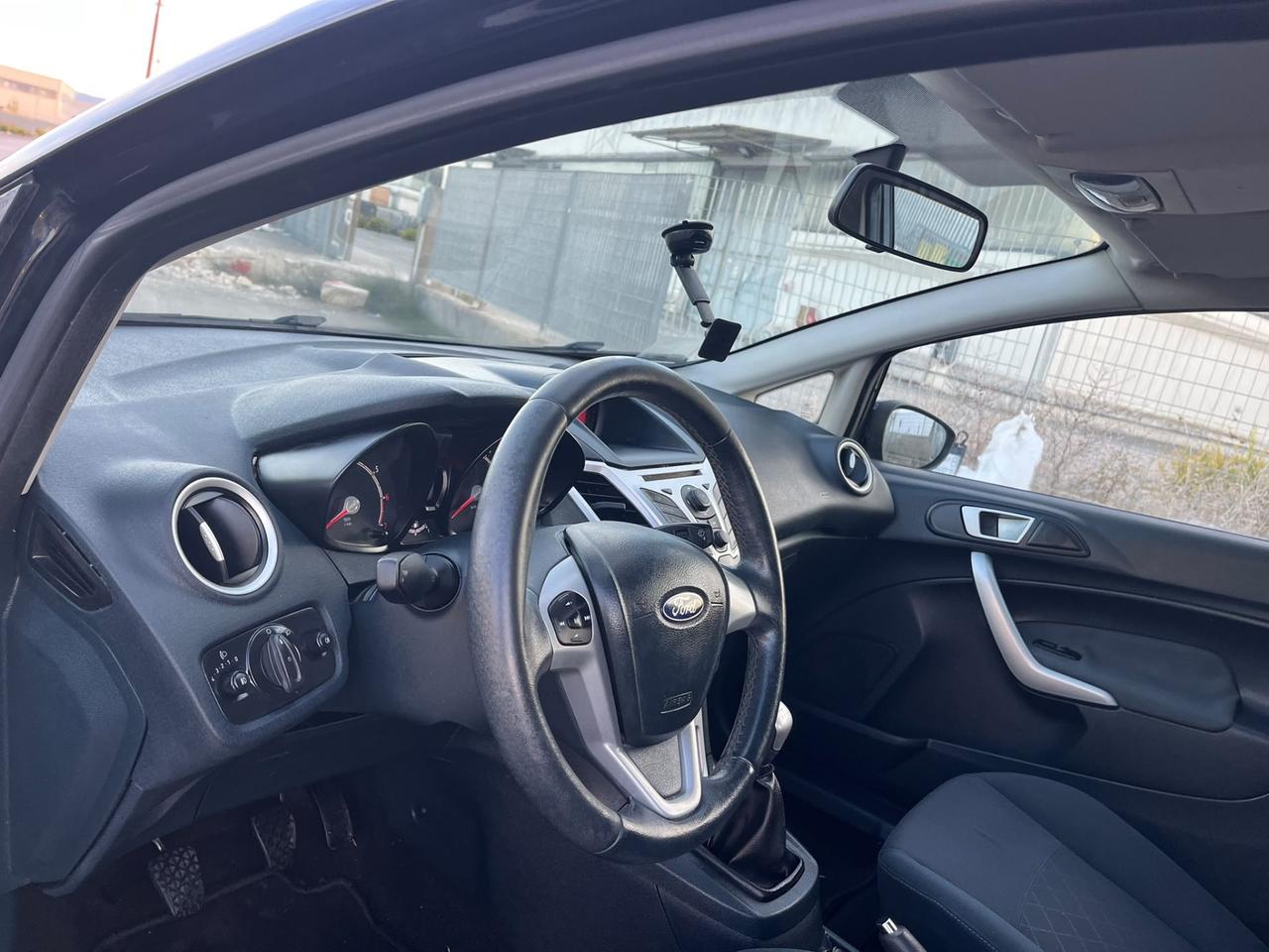 Ford Fiesta 71000 KM GARANZIA 12 MESI