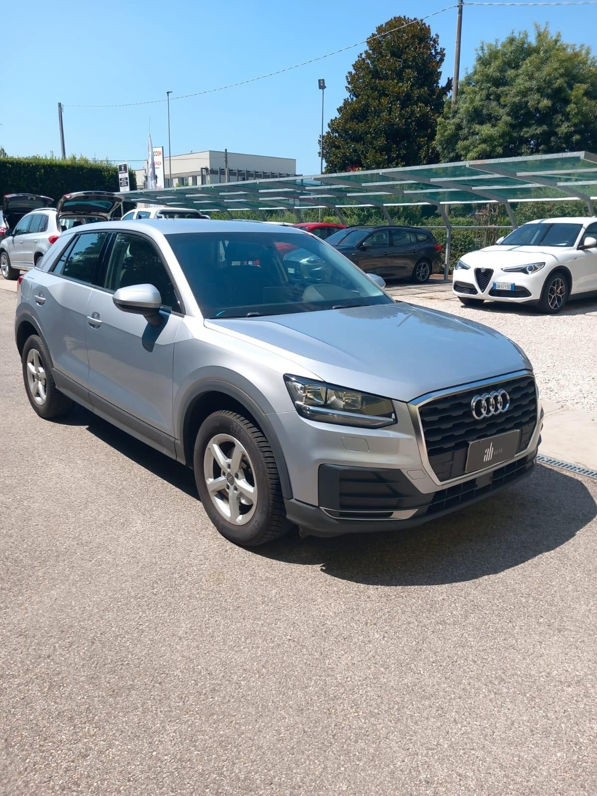 Audi Q2 30 TDI Business