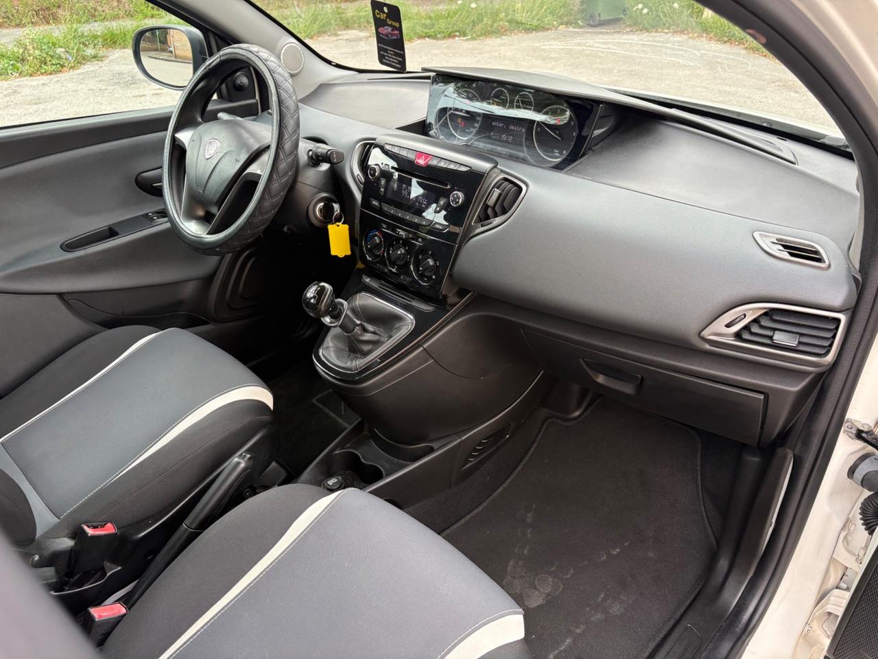 Lancia Ypsilon 1.2 benz/GPL casa madre perfetta