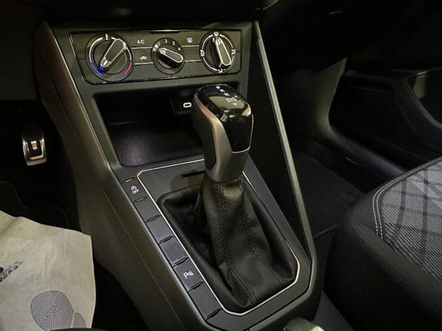 VOLKSWAGEN Taigo 1.0 TSI 110 CV DSG R-Line