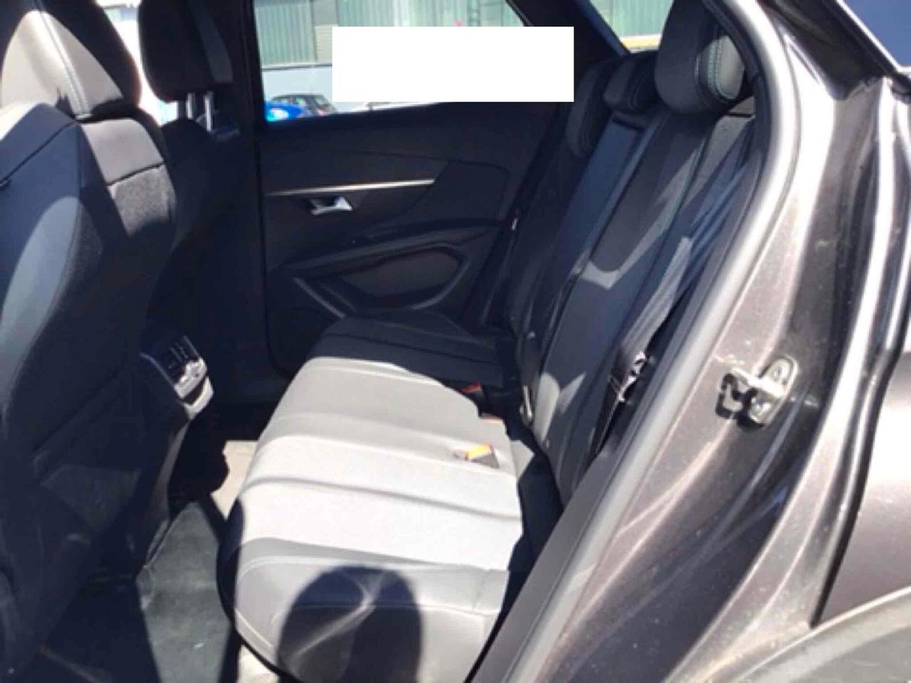PEUGEOT 3008 1.5 BLUEHDI 130CV EAT8 SeS ALLURE PACK ( FARI LED - I-COCKPIT - CRUISE - NAVI - MIRROR - PDC - TELECAMERA POST. - CERCHI 18 )