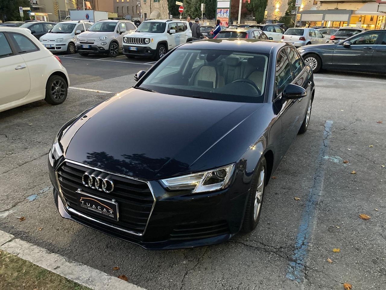 Audi A4 2.0 35 TDI Business #7324