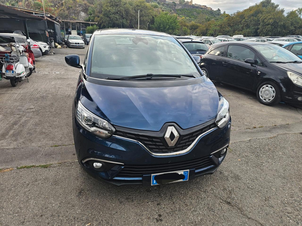 Renault Scenic Scénic Blue dCi 120 CV EDC Initiale Paris -- 7 -- p.o.s.t.i.