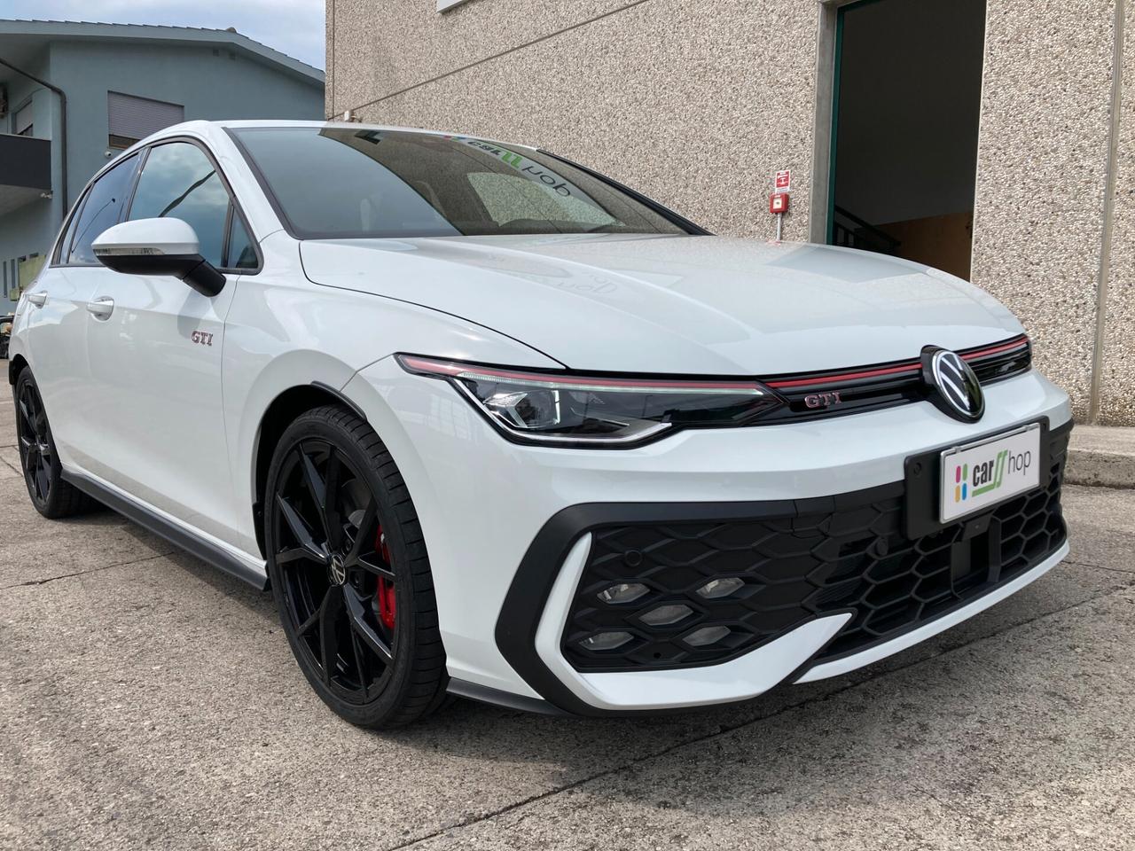 Volkswagen Golf GTI 8.5 265 CV.