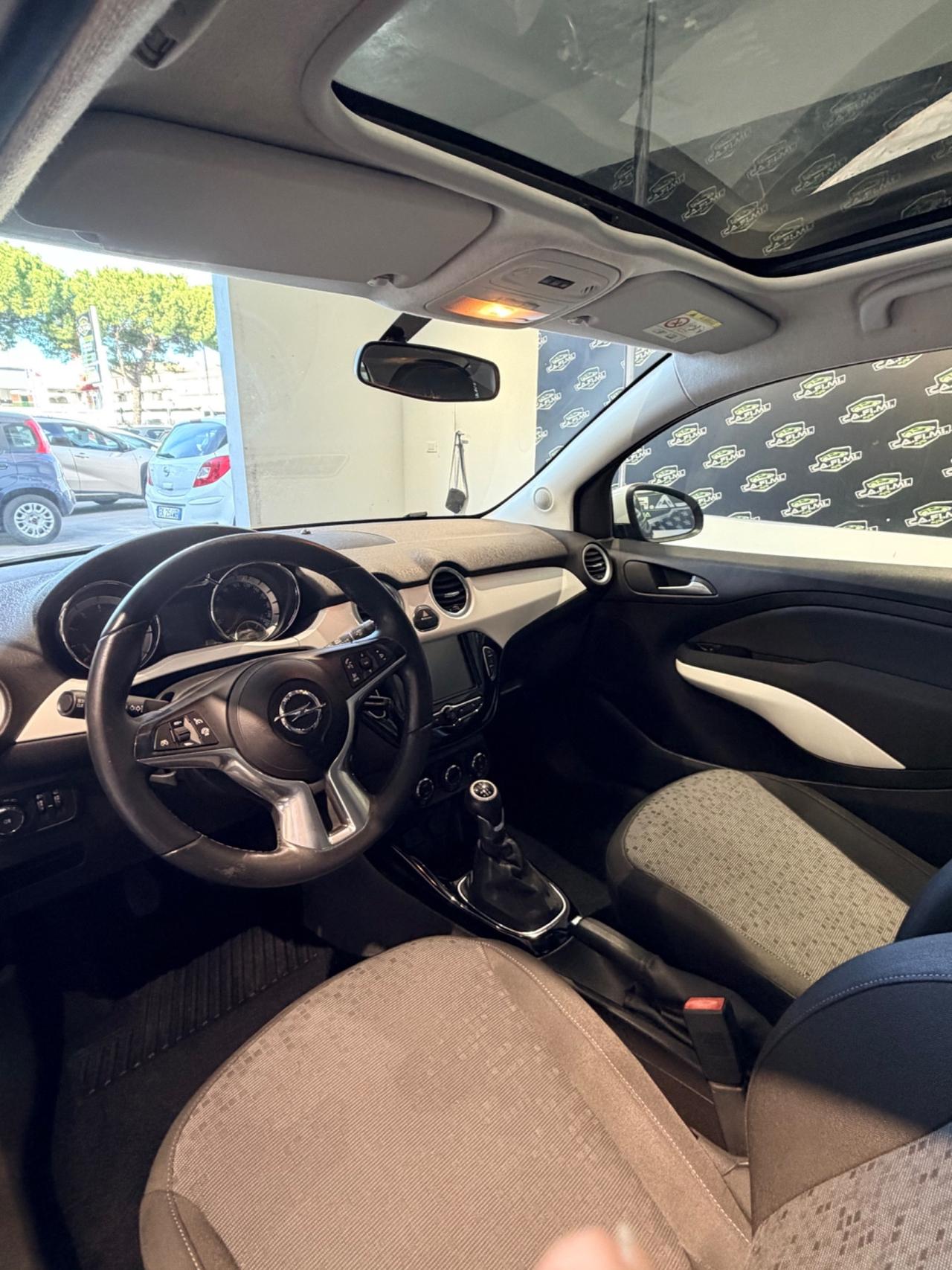 Opel Adam 1.4 87 CV GPL Tech Jam