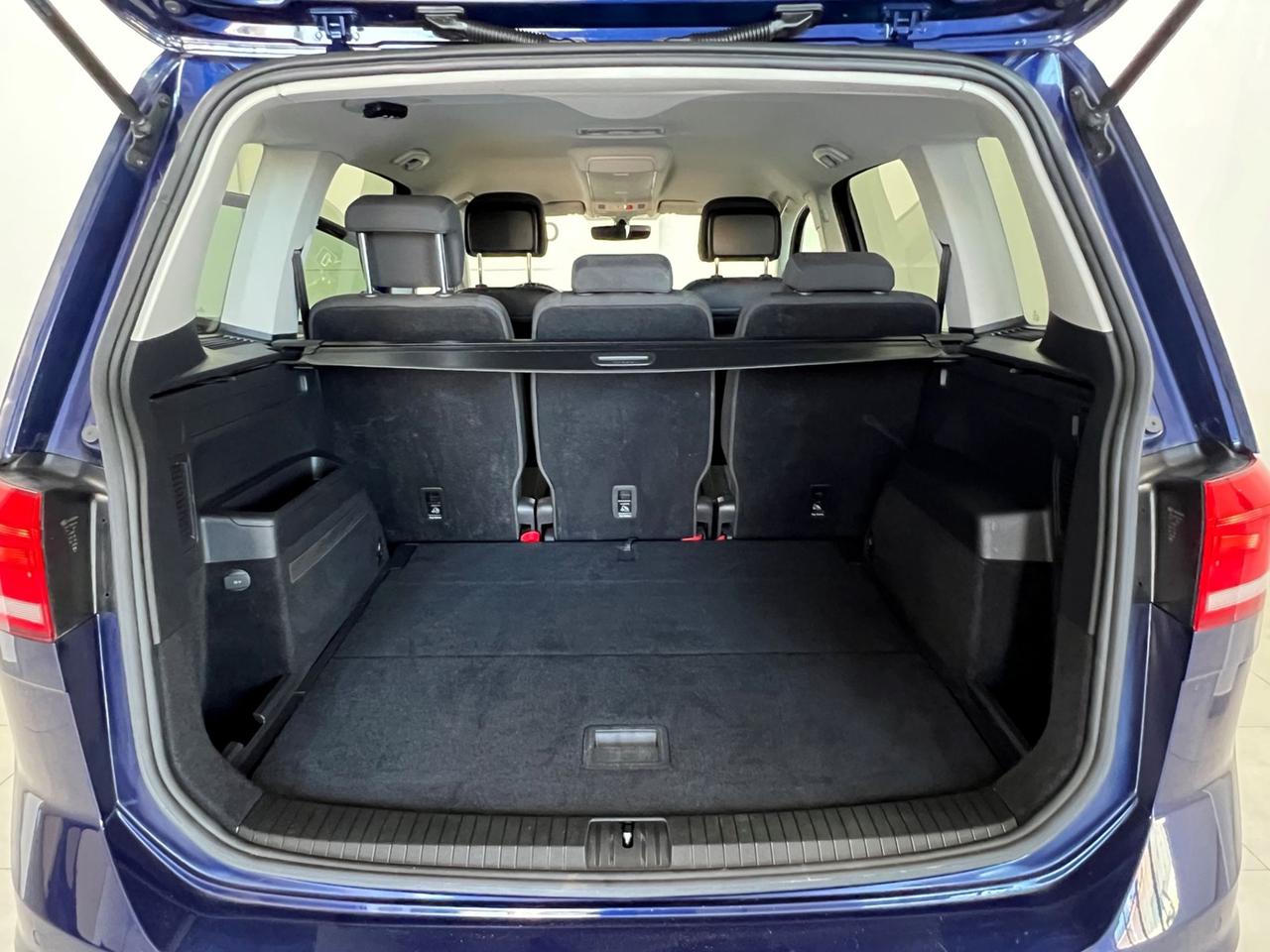 VOLKSWAGEN Touran III 2015 Touran 2.0 tdi Business dsg