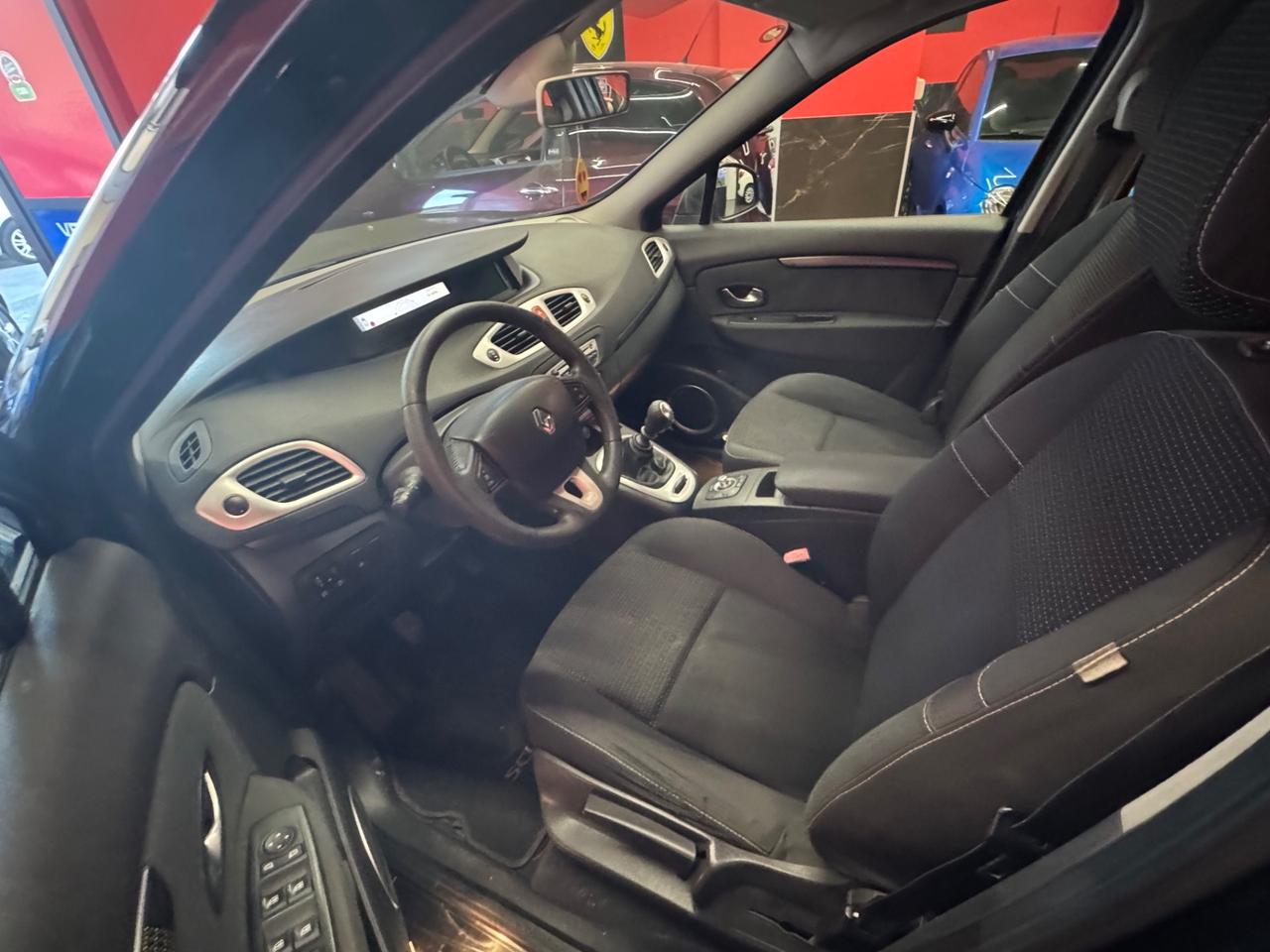 Renault Scenic Scénic X-Mod 1.5 dCi 110CV Luxe