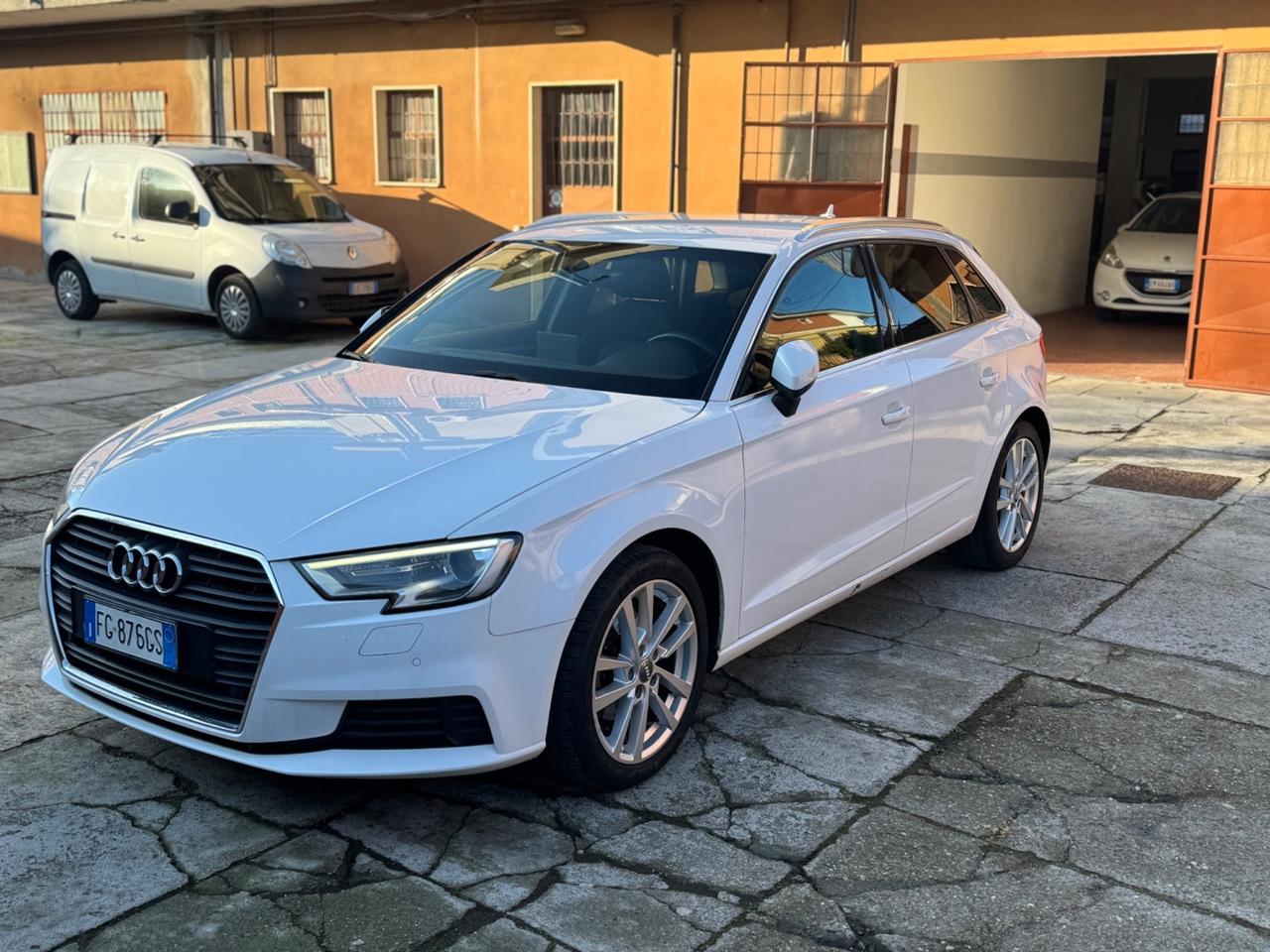 Audi A3 1.6 TDI S tronic Business