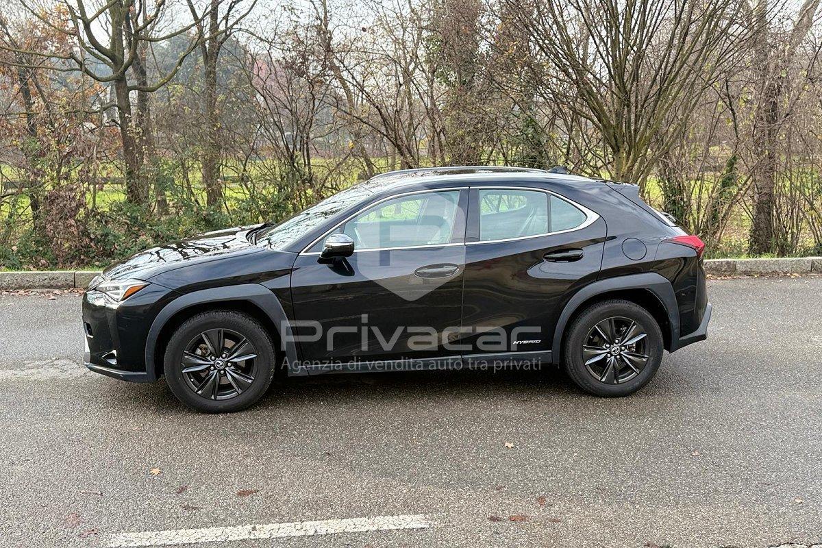 LEXUS UX Hybrid Executive