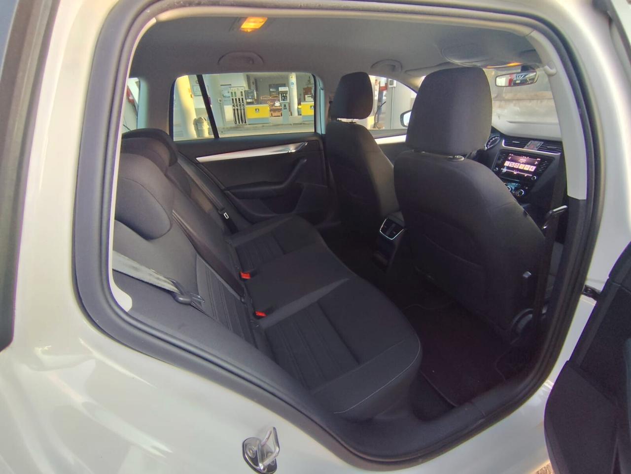 Skoda Octavia 2.0 TDI CR DSG Executive