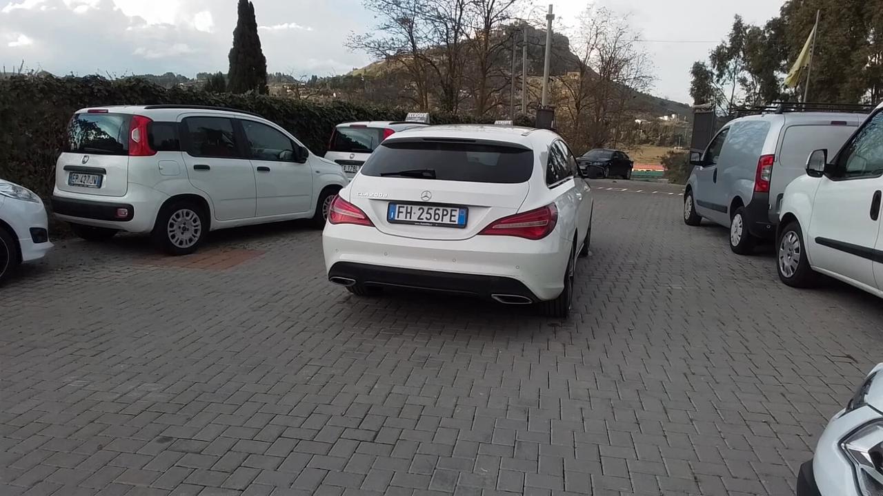 Mercedes-benz CLA 200 d Shooting Brake Automatic Sport