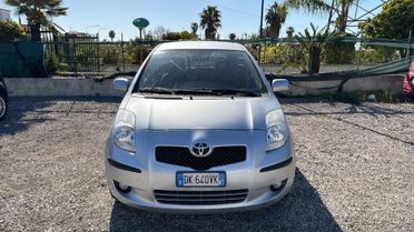 Toyota Yaris 1.3 BENZINA 2008 AUTOMATICA
