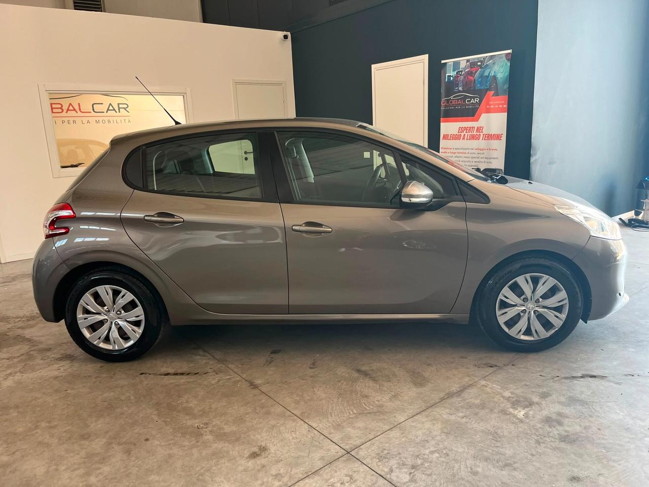 Peugeot 208 1.2 VTi 82 CV 5 porte Access