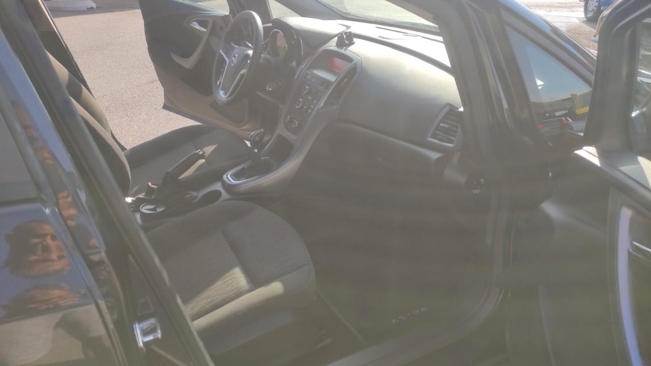 Opel Astra 1.4 Turbo 140CV GPL NEOPATENTATI - 2014