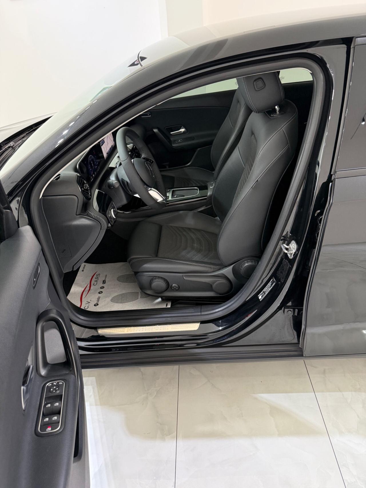 MERCEDES-BENZ A 180 D AUTOMATIC SPORT IVA ESPOSTA