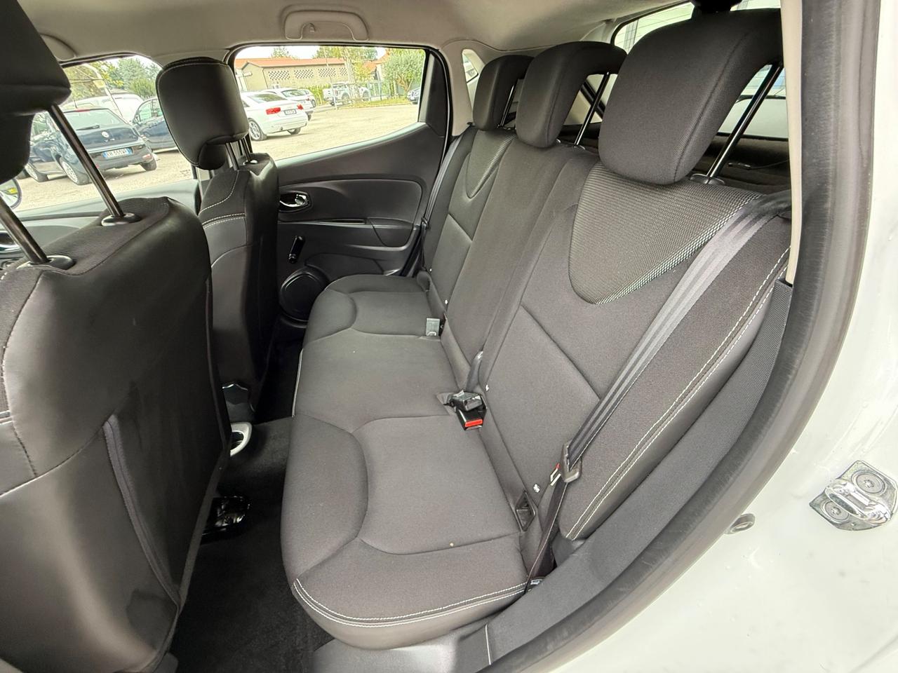 Renault Clio 1.2 75CV - Neopatentati