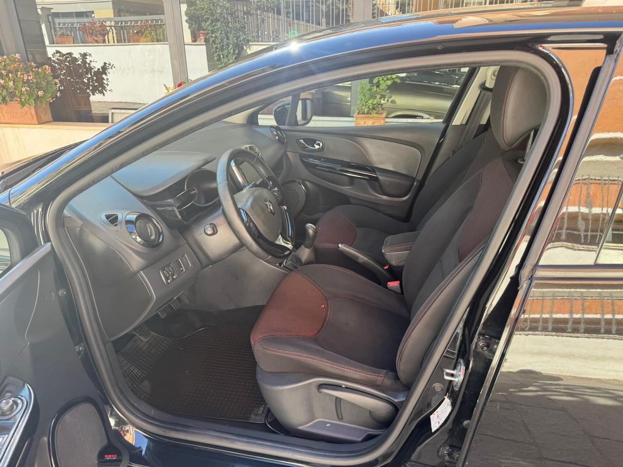 RENAULT Clio 1.2 75CV 5 porte Intens IMPIANTO GPL