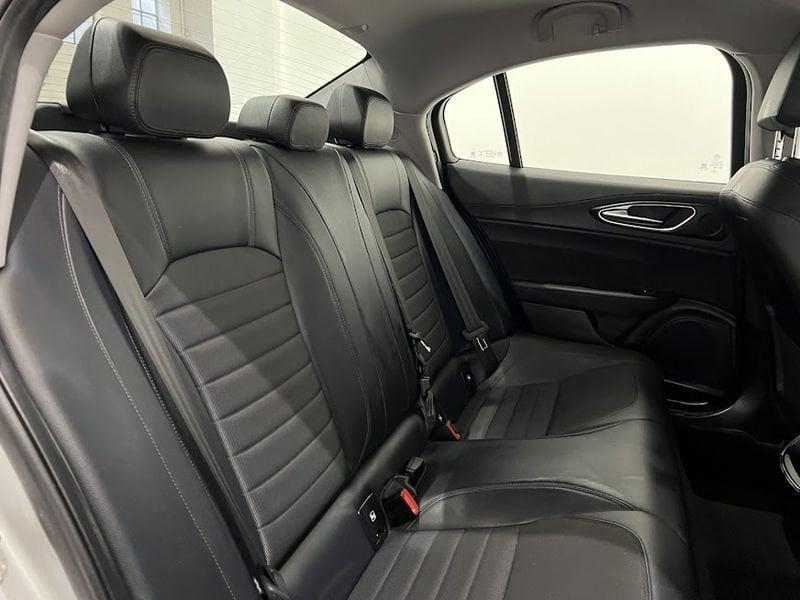 Alfa Romeo Giulia 2.2 Turbodiesel 150 CV AT8