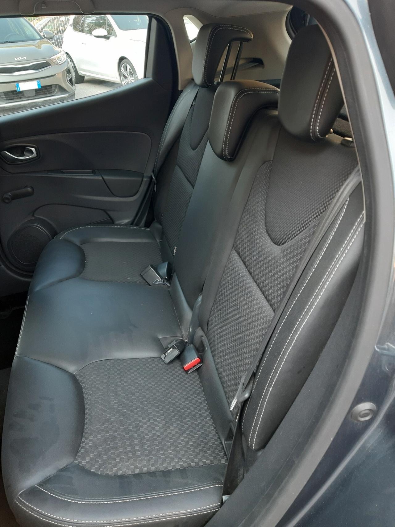 Renault Clio dCi 8V 75 CV 5 porte Duel