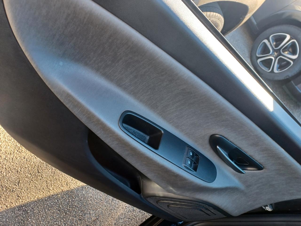 Lancia Ypsilon 1.2 5 porte solo 49000 km