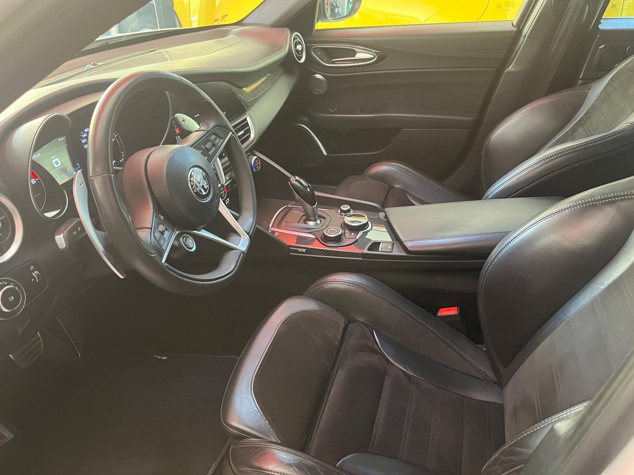 Alfa Romeo Giulia 2.2 210 CV Q4 HARMAN KARDON FULL!