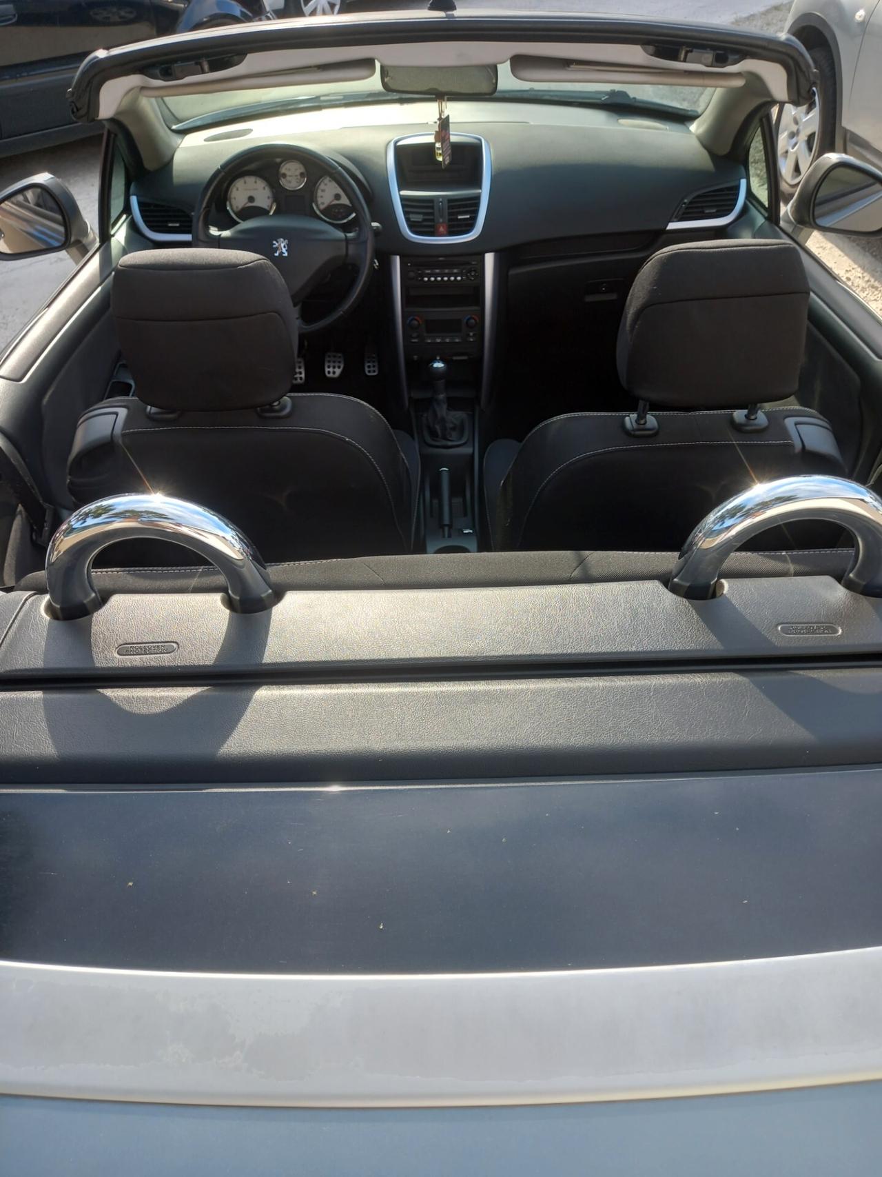Peugeot 207 1.6 VTi 120CV CC aut. Féline CABRIO