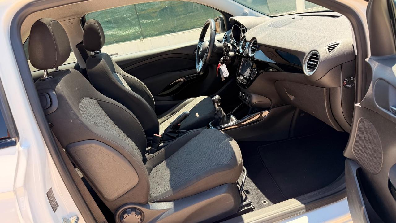 Opel Adam 1.2 70 CV Glam