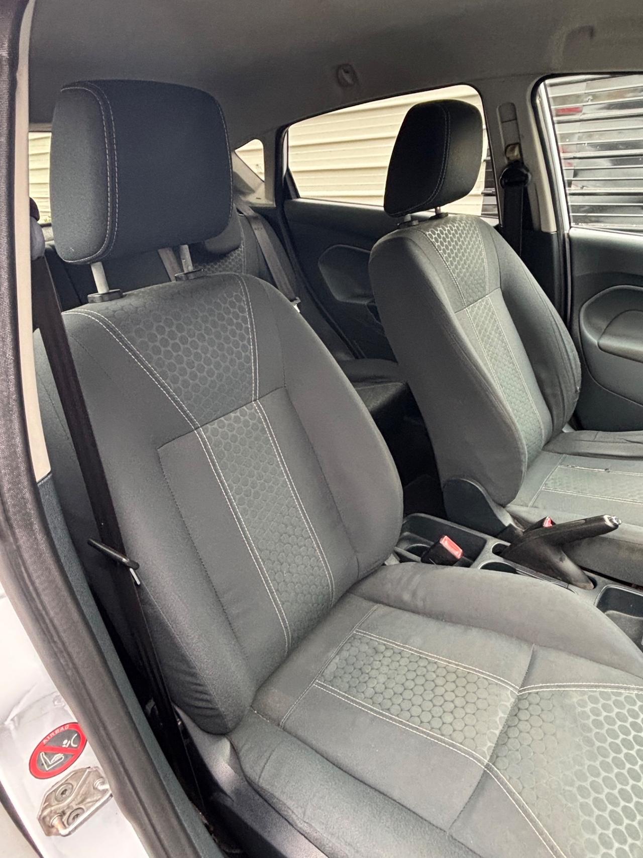 Ford Fiesta 1.4 TDCi 5p. Titanium