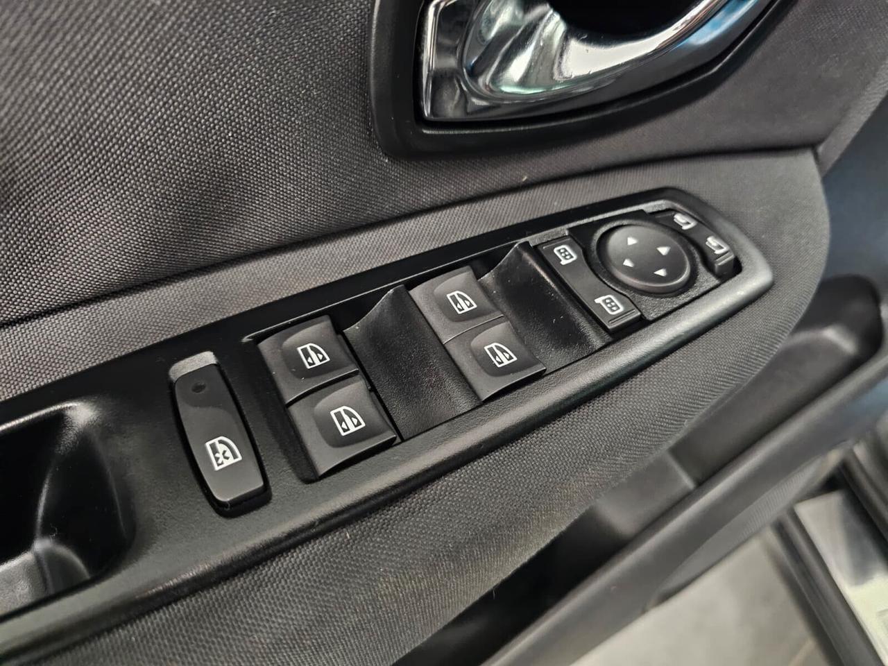 Renault Scenic Scénic XMod dCi 110 CV EDC Bose