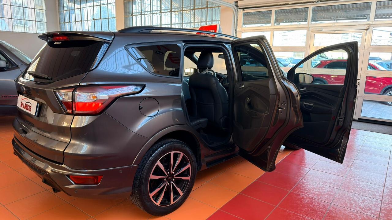 Ford Kuga 1.5 TDCI 120 CV S&S 2WD Powershift ST-Line