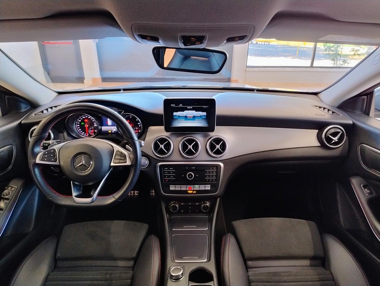 MERCEDES CLA 200 d S.W. 4Matic PREMIUM AMG
