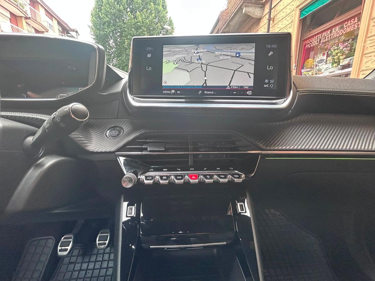 Peugeot 2008 GT Line 1.2 PureTech 130 #11756