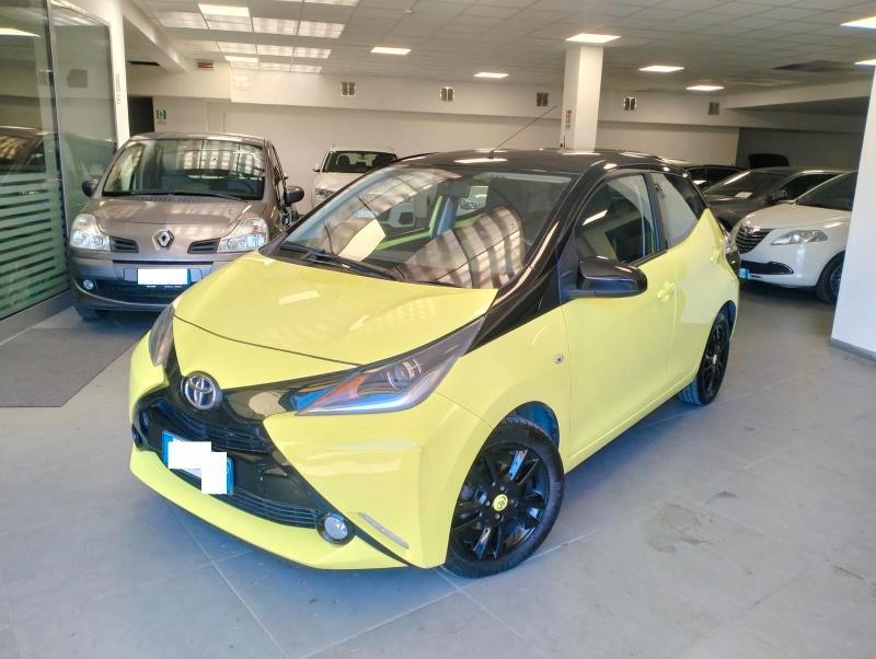 Toyota Aygo 5 Porte Aygo 5p 1.0 x-wave m-mt my15