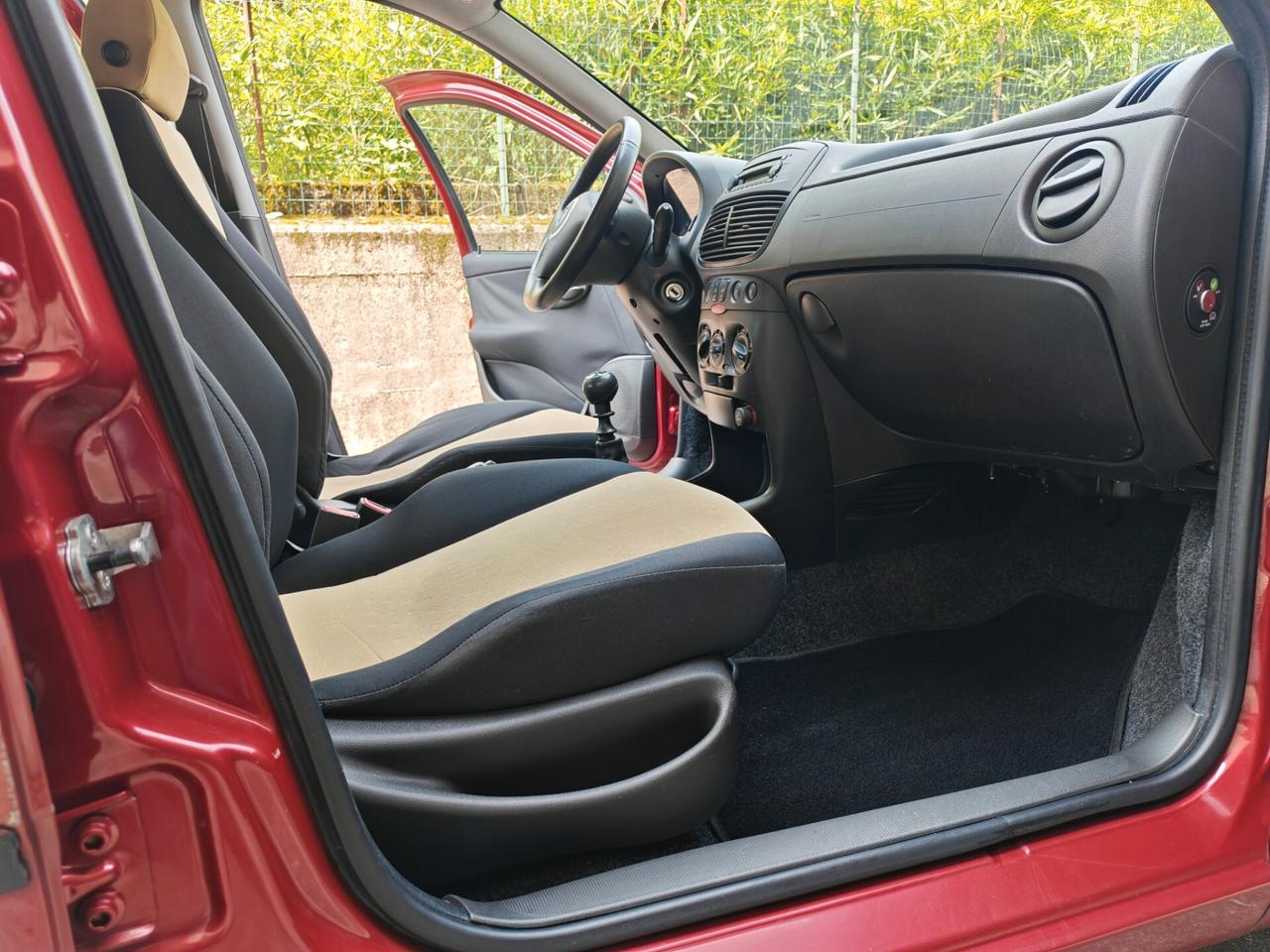 Fiat Punto 1.2 BENZINA 60cv / 110.000km / Neop.