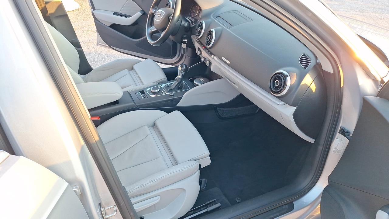 Audi A3 1.8 TFSI quattro S tronic Attraction