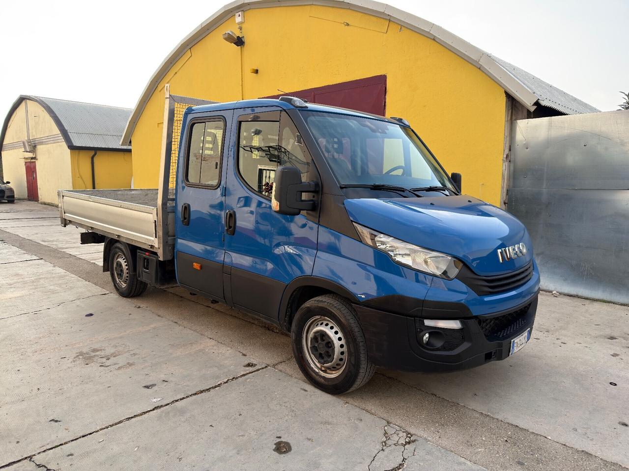 Iveco Daily 3.0 d 180cv 7 posti ottime condizioni-2018