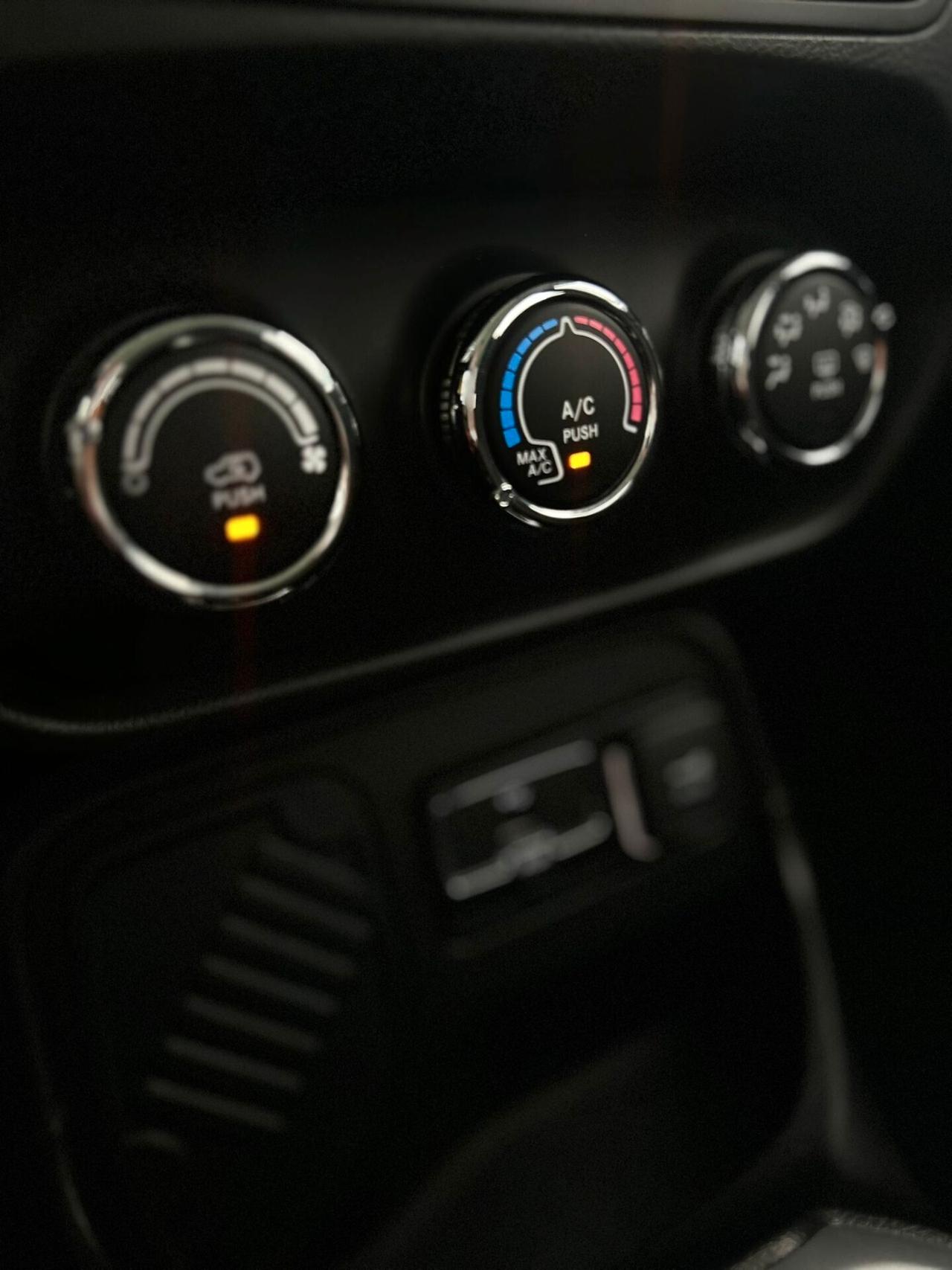 Jeep Renegade 1.6 Mjt 120 CV Longitude