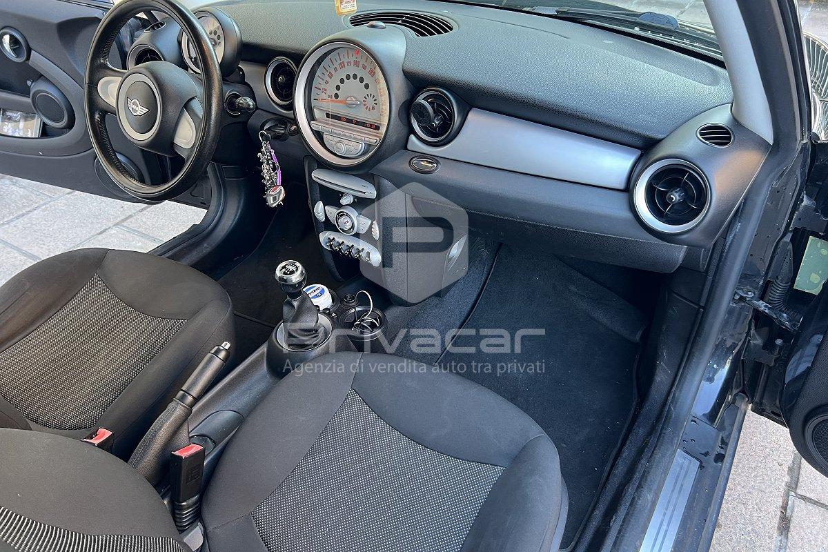 MINI Mini 1.6 16V One (55kW)