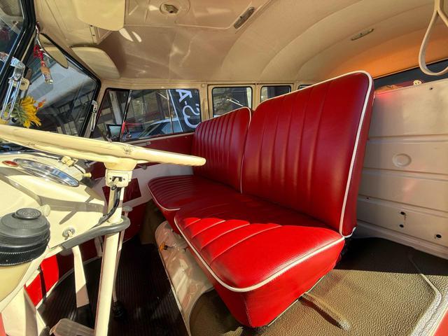 VOLKSWAGEN T1 231 23H