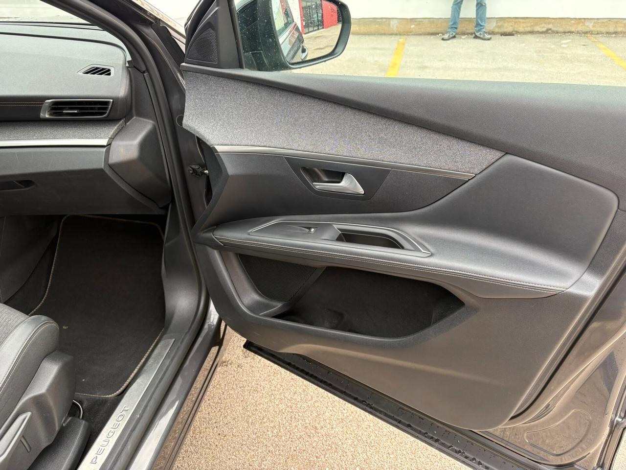 Peugeot 3008 BlueHDi 130 S&S EAT8 GT Line