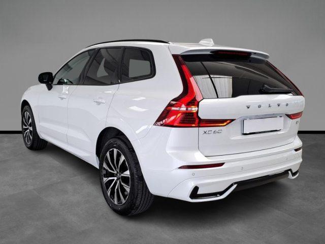 VOLVO XC60 B4 (d) automatico Plus Dark