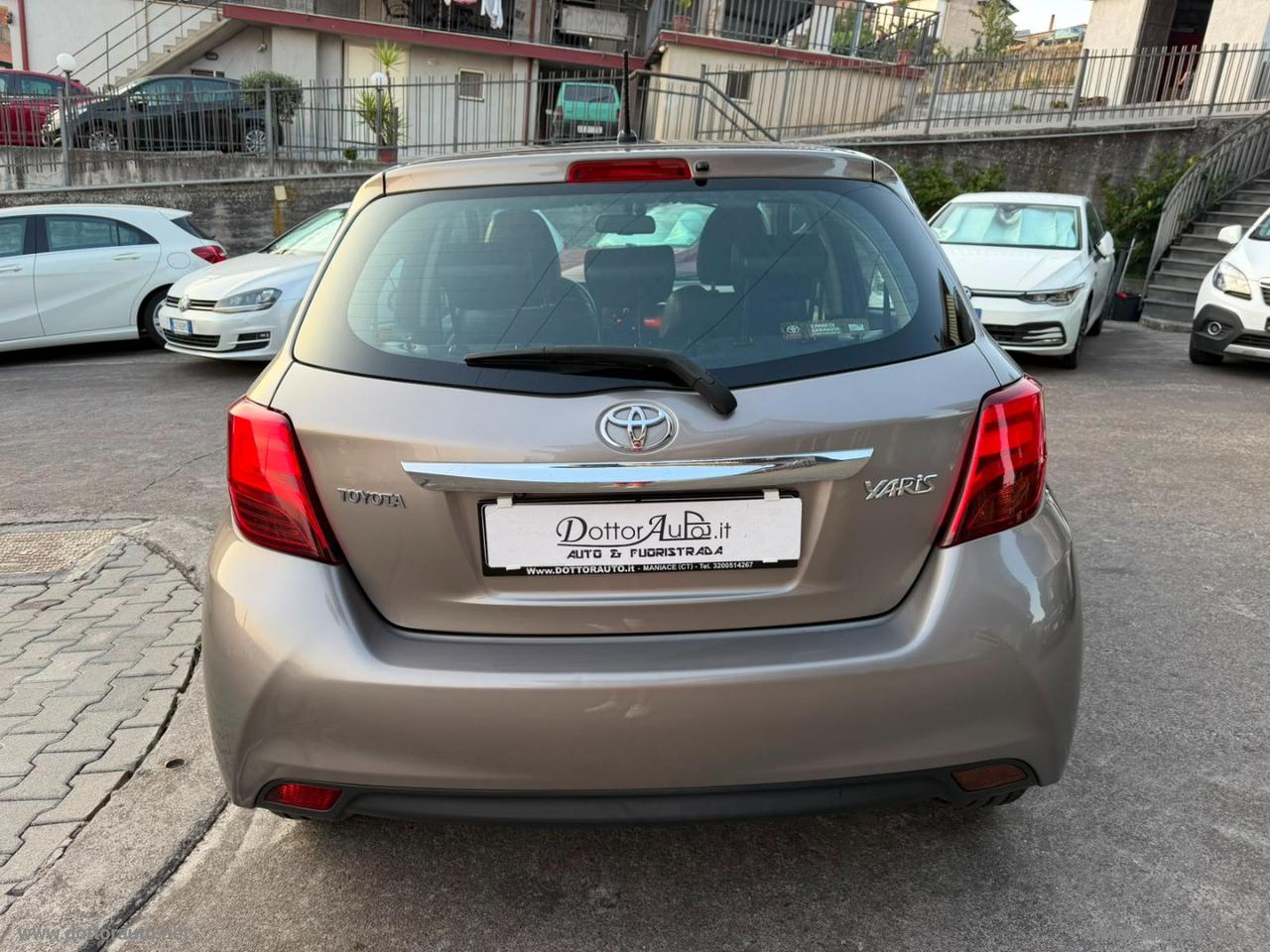 TOYOTA Yaris 1.4 D-4D 5p. Lounge