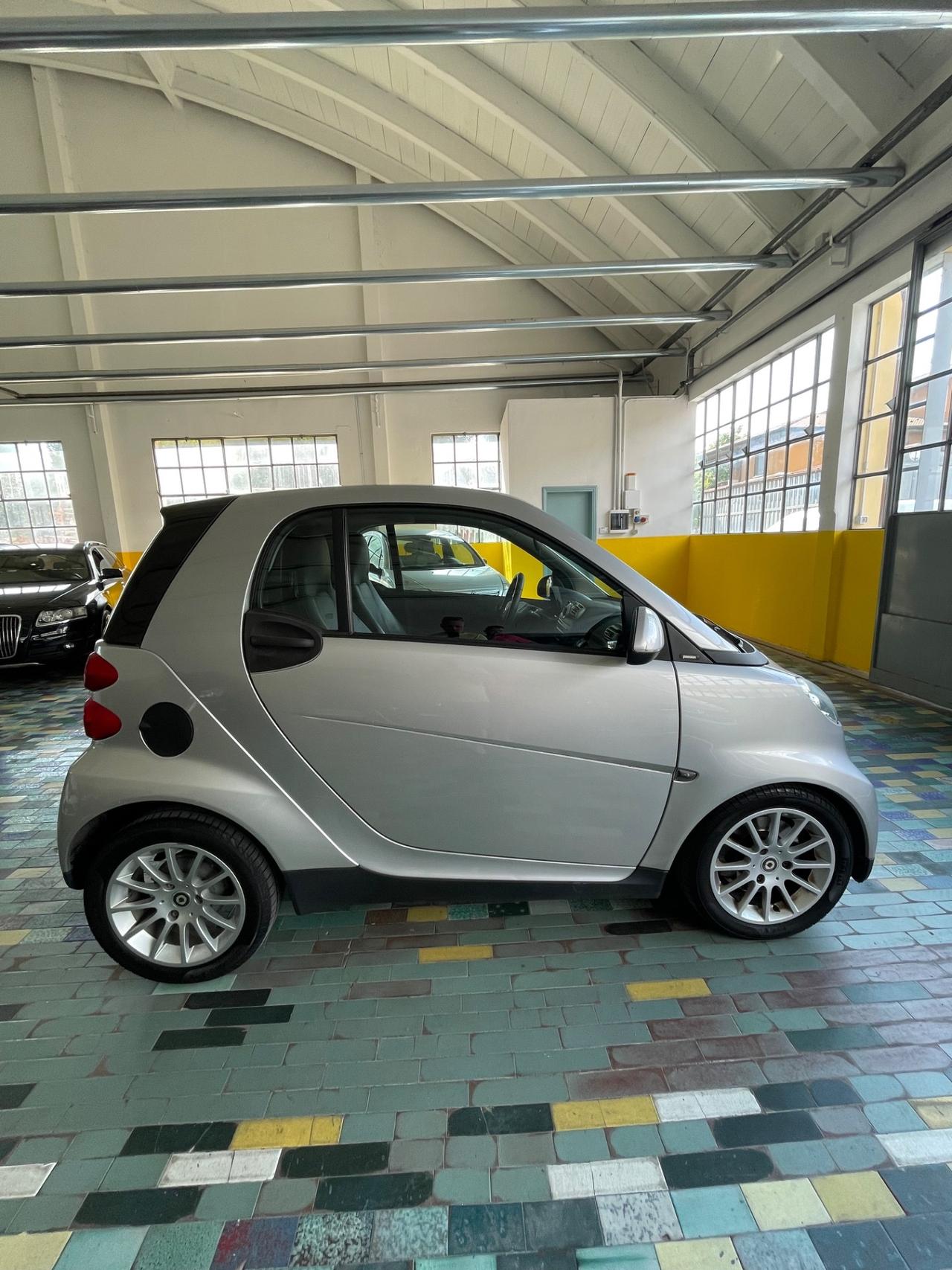 Smart ForTwo 1000 52 kW coupé passion