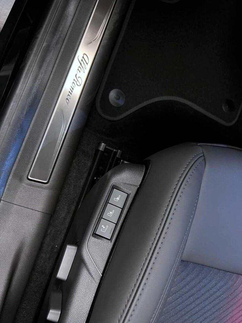 ALFA ROMEO Junior Junior 1.2 136 CV Hybrid eDCT...