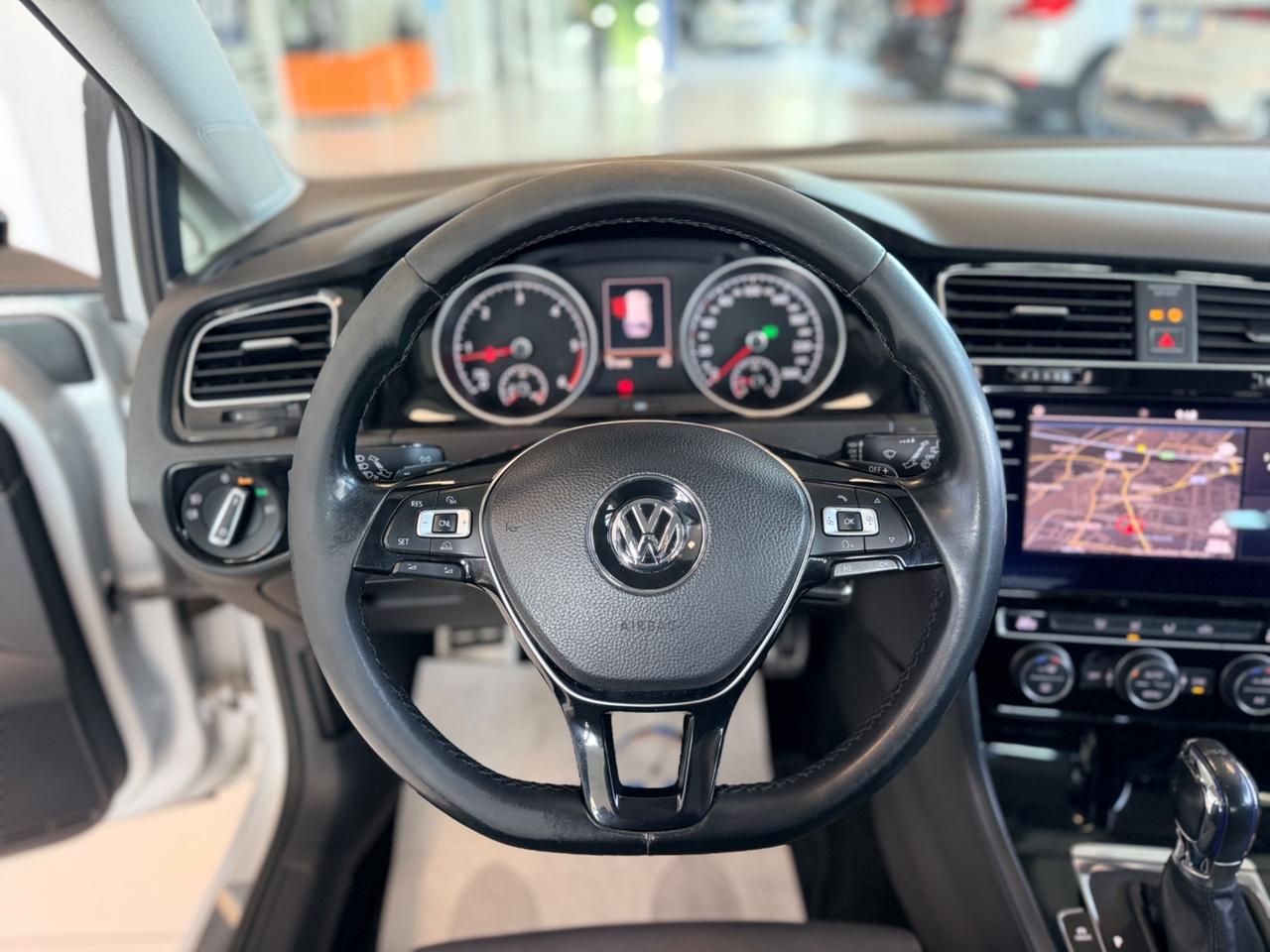 Volkswagen Golf Variant Business 1.6 TDI 110 CV DSG Highline BMT