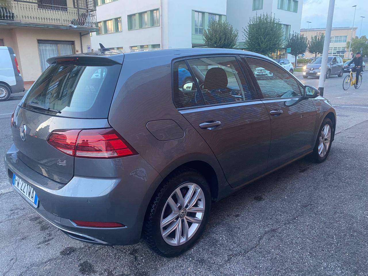 Volkswagen Golf 1.0 TSI 115 CV 5p. Ok per neo patentati
