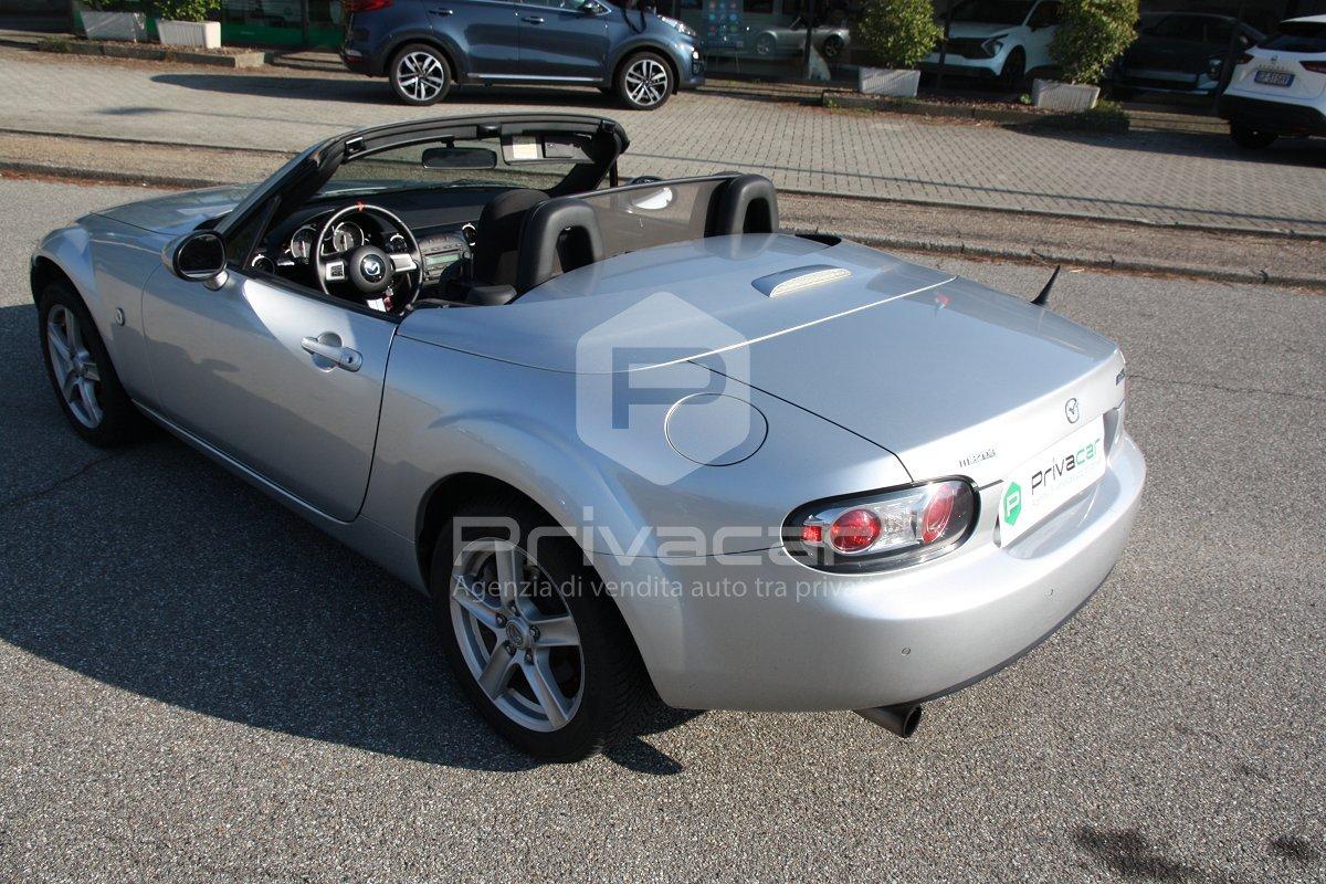 MAZDA MX-5 Roadster Coupé 1.8L Fire
