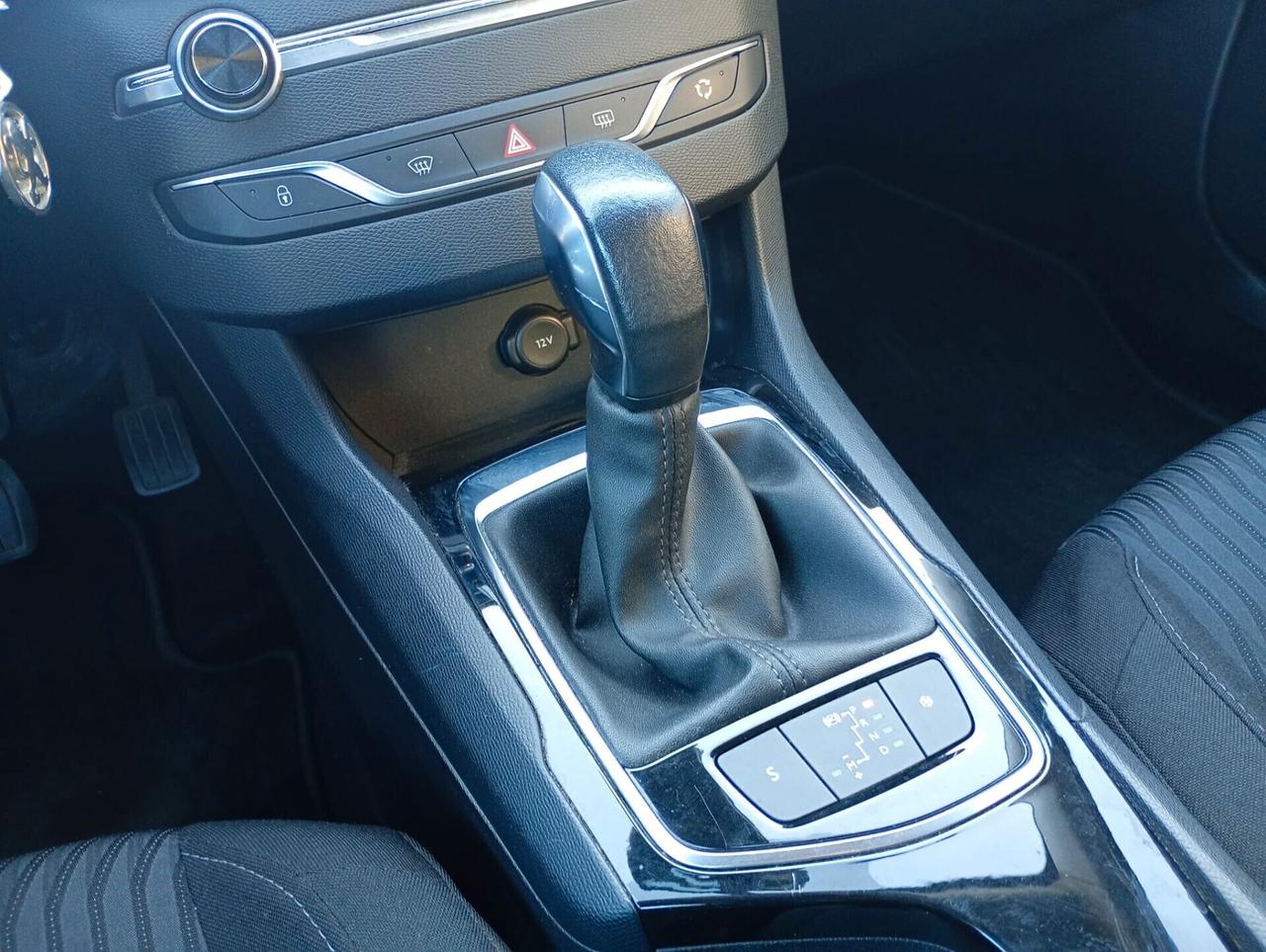 PEUGEOT 308 CAMBIO AUTOMATICO 1.6 DIESEL 2016