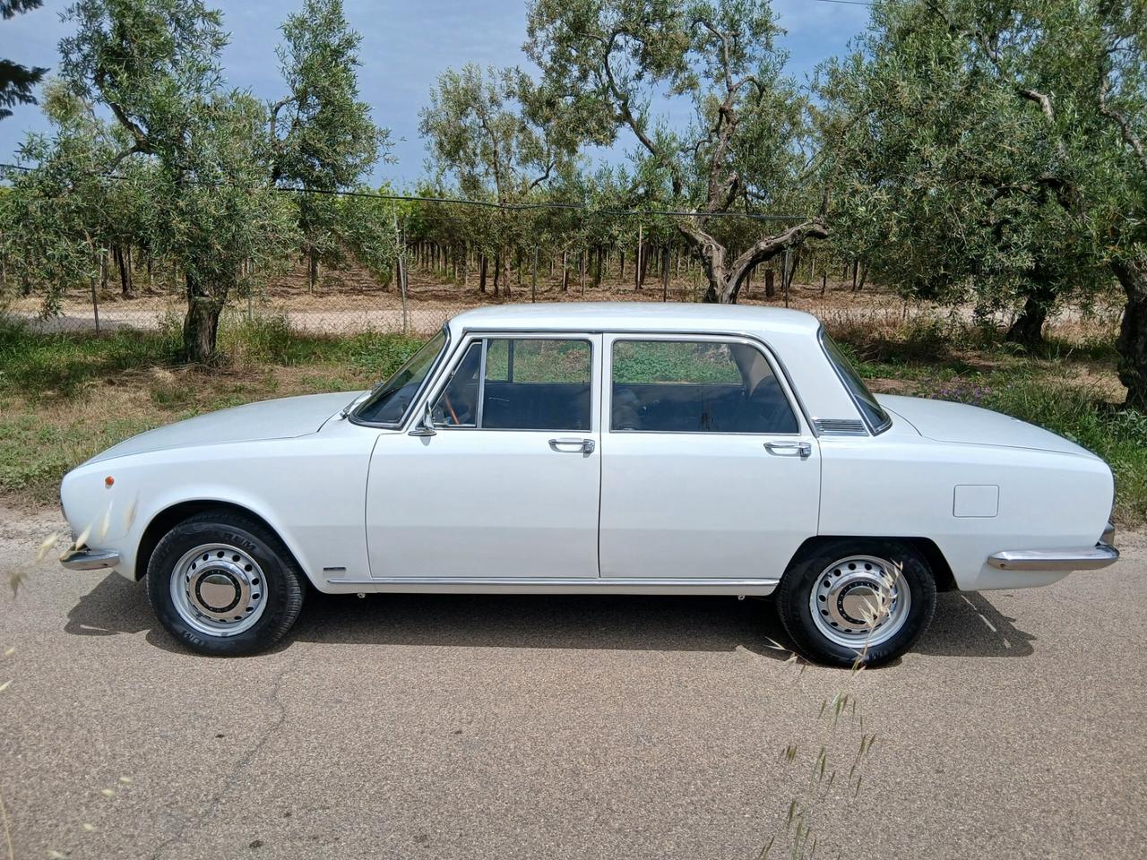 Alfa Romeo 1750 Berlina