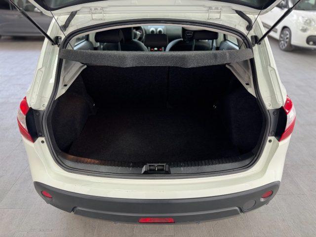 NISSAN Qashqai 1.6 dCi DPF Tekna 4x4